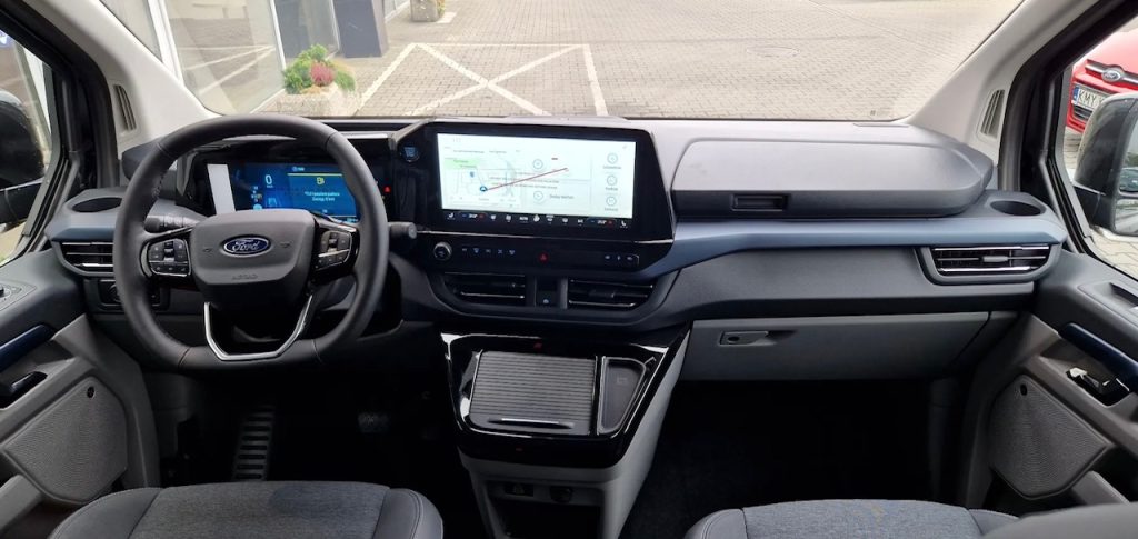ford tourneo custom x wnetrze